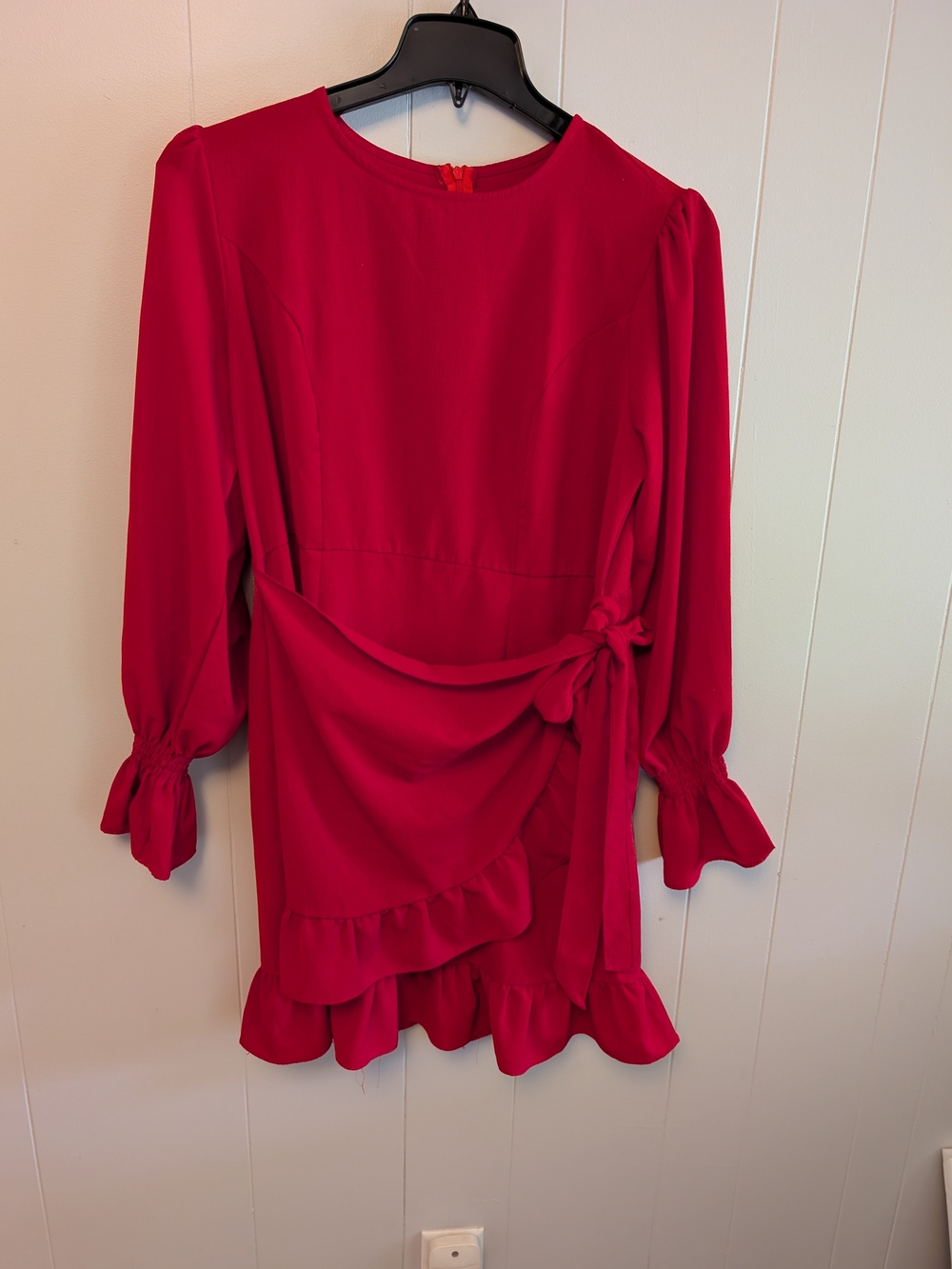 Tie-Waist Ruffle Long Sleeve Dress in Red